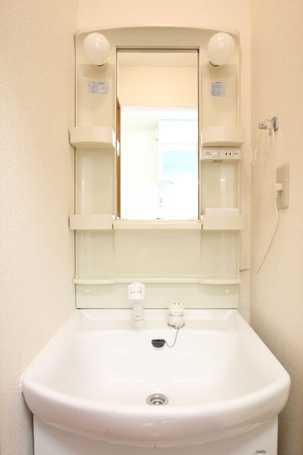 洗面設備　洗面所　※同物件・同仕様画像