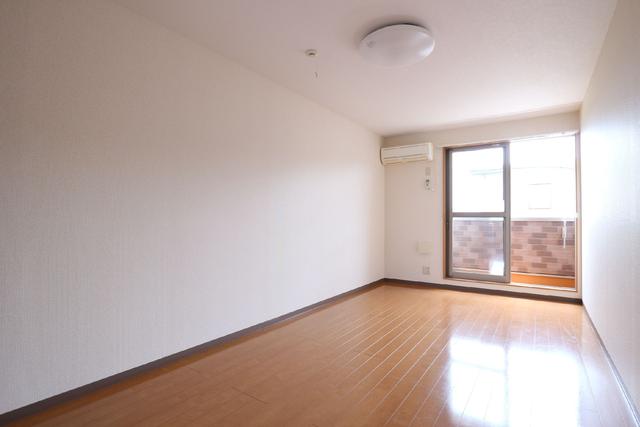 居室・リビング　居室　※同物件・同仕様画像