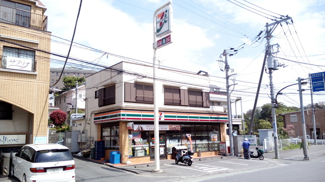 コンビニ　セブンイレブン町田玉川学園5丁目店（コンビニ）まで621m