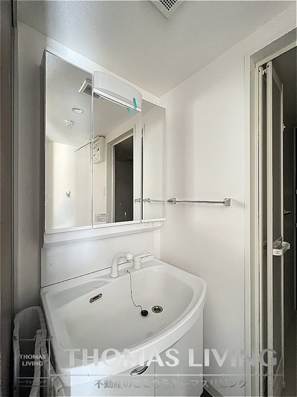 洗面設備　洗面台御座いますよ。