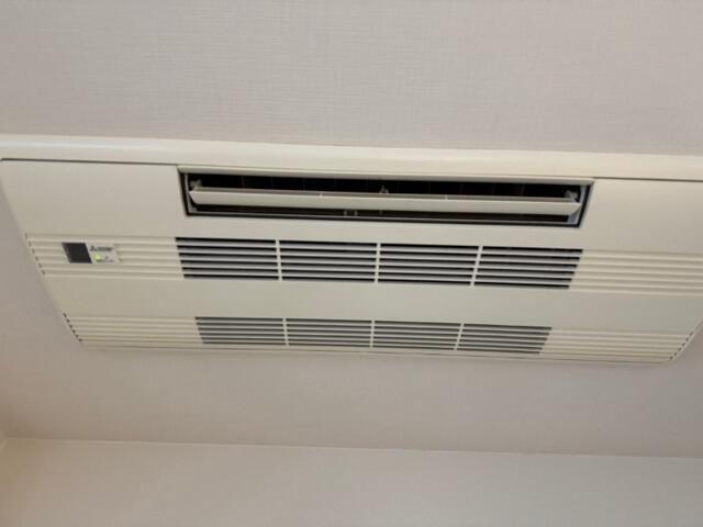 その他設備　ビルトインエアコン?