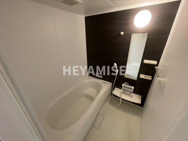 バス・シャワールーム　※室内画像は別号室のもの