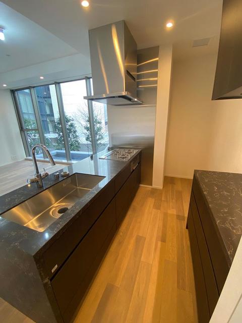 キッチン　※写真は同タイプ住戸です。