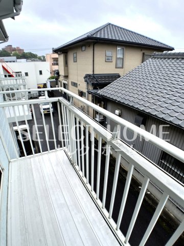 バルコニー　開放的で明るい空間を演出してくれるバルコニーです