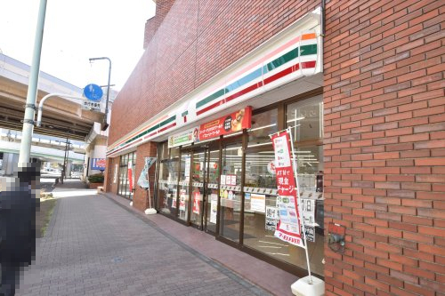 コンビニ　セブン-イレブン 多摩センター駅西店（コンビニ）まで311m