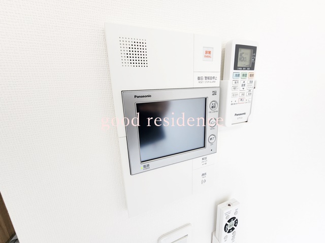セキュリティ　エントランスホールには和紙による内照式光壁を配置♪高級分譲！
