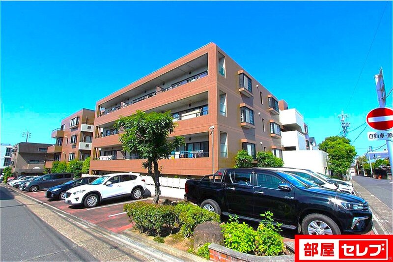 建物外観　閑静な住宅街にあります。