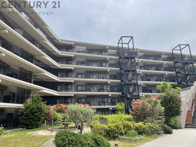 建物外観　オートロック付きで安心！宅配BOX付きで便利！