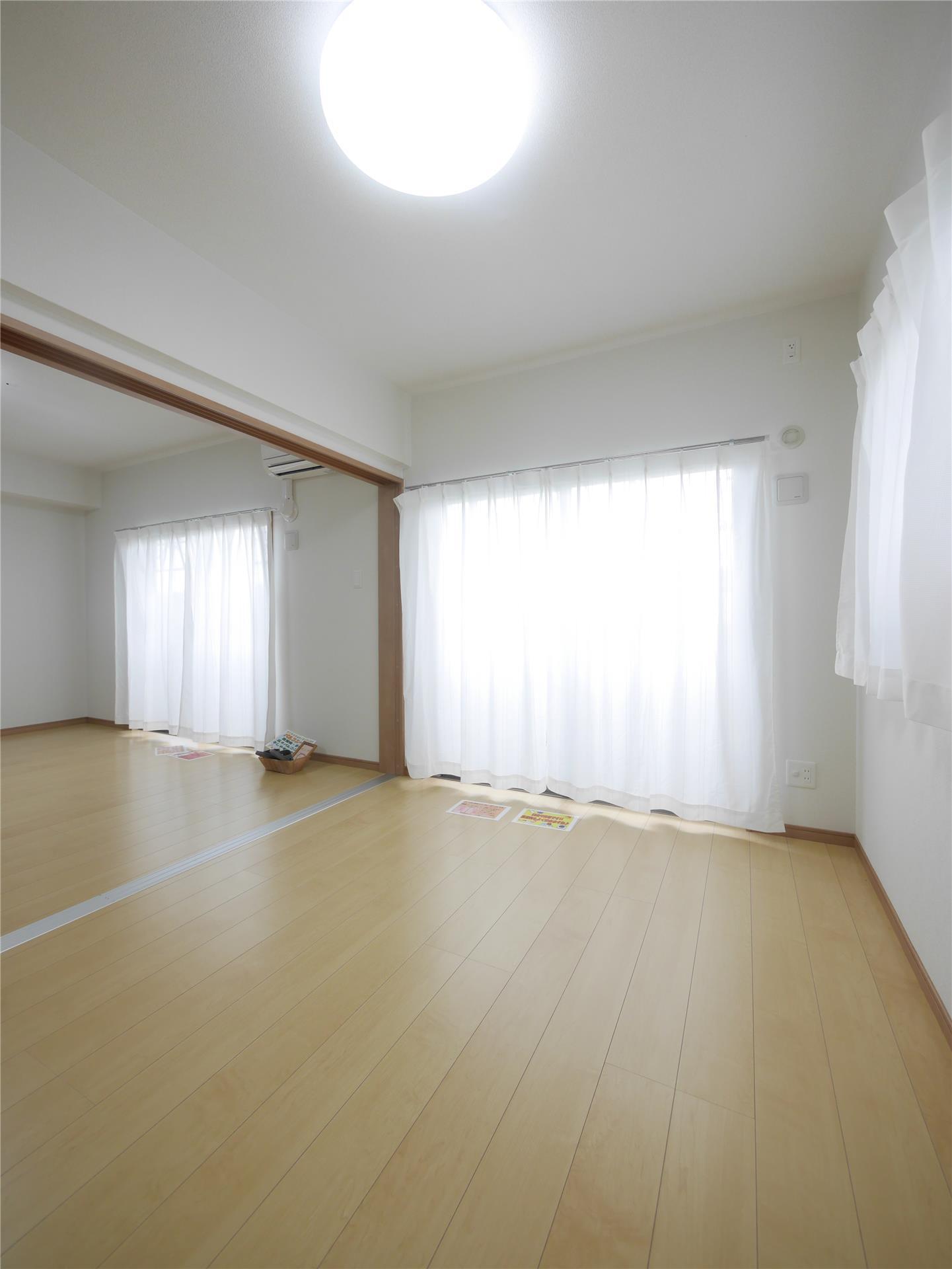 居室・リビング　※101号室の写真になります。