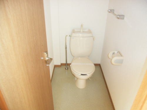 トイレ　トイレもきれいです
