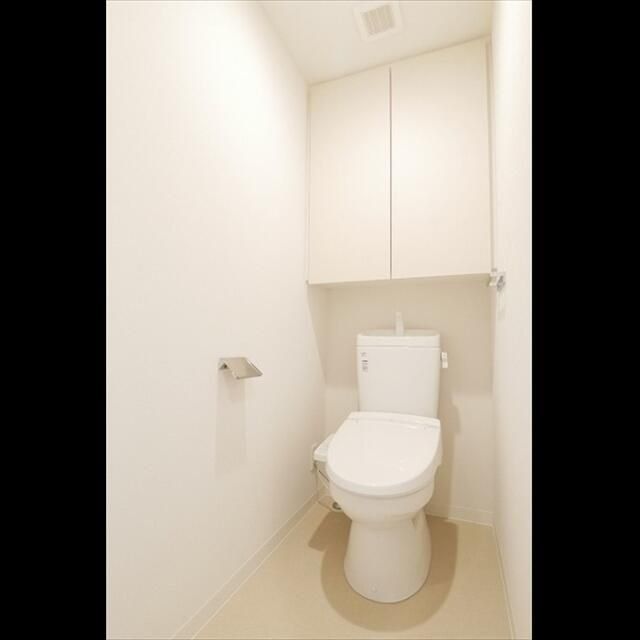 トイレ　※別部屋の参考写真です。