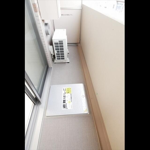 バルコニー　※別部屋の参考写真です。