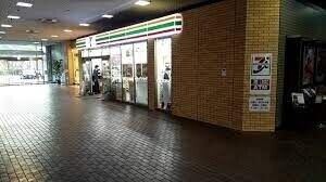 コンビニ　セブンイレブン中之島センタービル店（コンビニ）まで477m