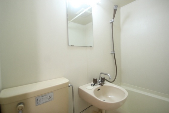 洗面設備　※別部屋の写真です