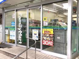 コンビニ　ファミリーマート佃二丁目店（コンビニ）まで309m
