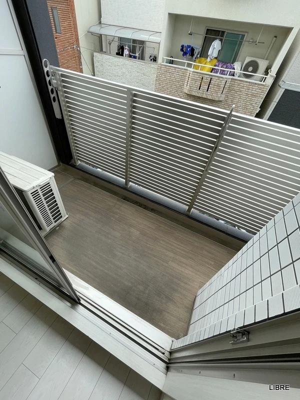 バルコニー　※別タイプ参考写真※