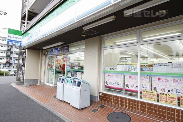 コンビニ　（コンビニ）まで470m