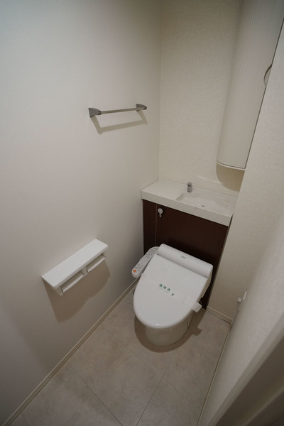 トイレ　同じ建物の別のお部屋