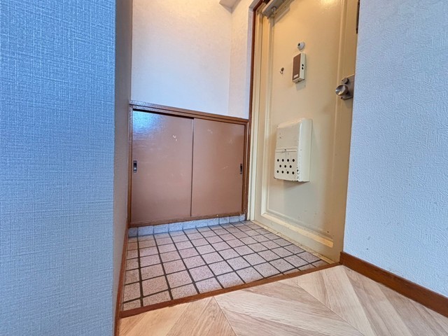 玄関　※別号室の写真