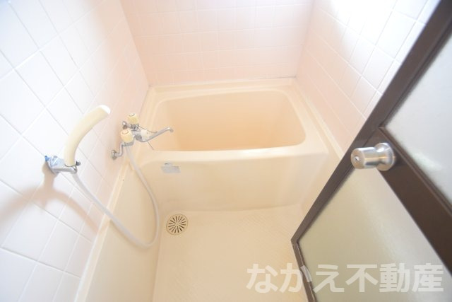 バス・シャワールーム　きれいなお風呂です
