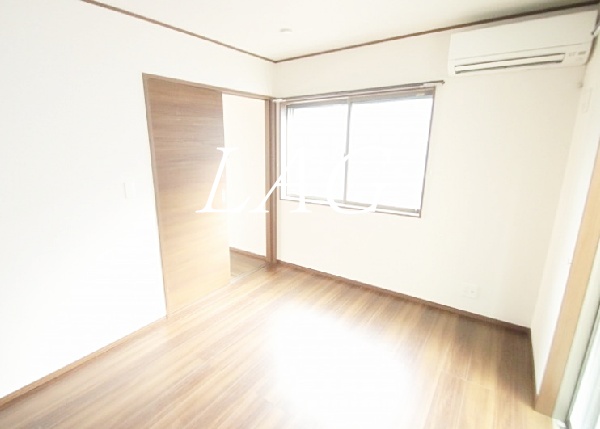 居室・リビング　洋室のお部屋です。