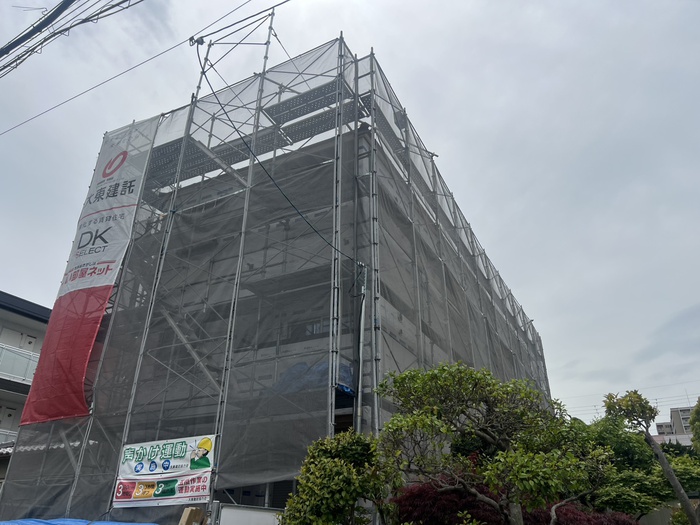 建物外観　建築中