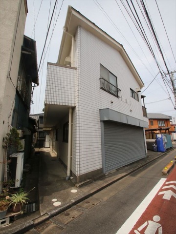 建物外観　礼金不要　バス停徒歩圏内　都市ガス対応