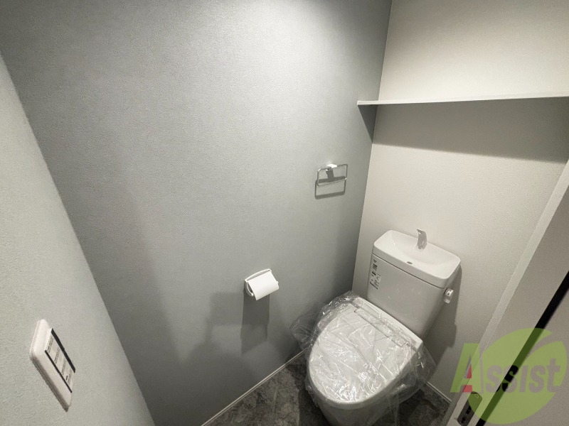 トイレ　トイレはウォシュレット機能付きです。安心して使用できますね。