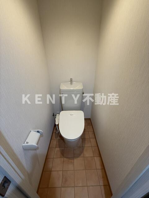 トイレ　落ち着いたトイレです