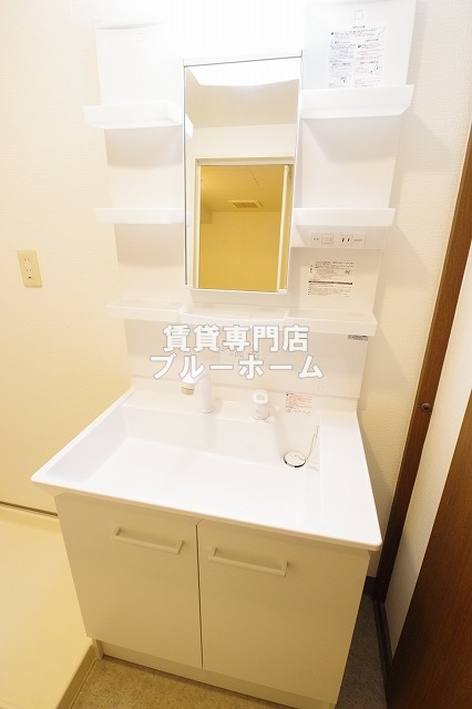 洗面設備　洗髪洗面化粧台です！