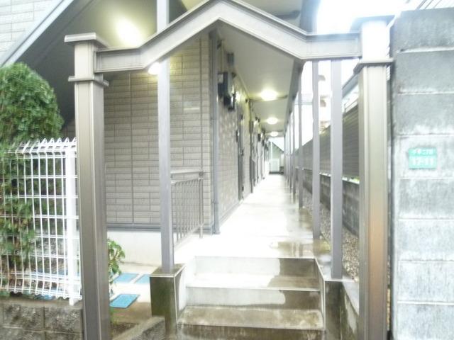 エントランス　弊社は都内全域の物件をご紹介可能です！