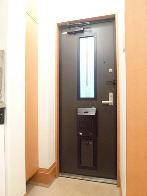 玄関　弊社は都内全域の物件をご紹介可能です！