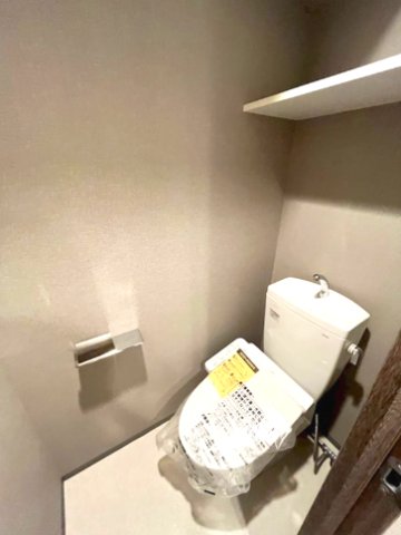 トイレ　※別部屋参考写真