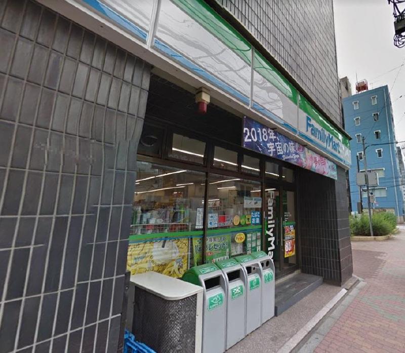 コンビニ　ファミリーマート（コンビニ）まで120m