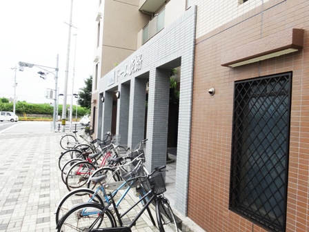エントランス　Dorm淡路
