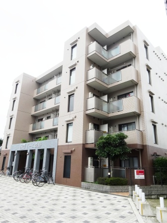 建物外観　Dorm淡路