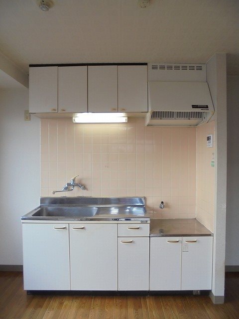 キッチン　写真は106号室です（参考）