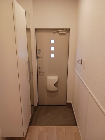 玄関　落ち着いた玄関です