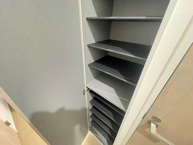 玄関　※同建物同仕様イメージ