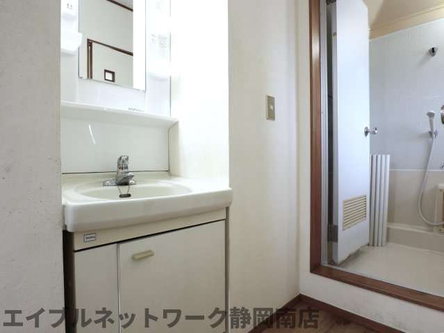 洗面設備　洗面所です