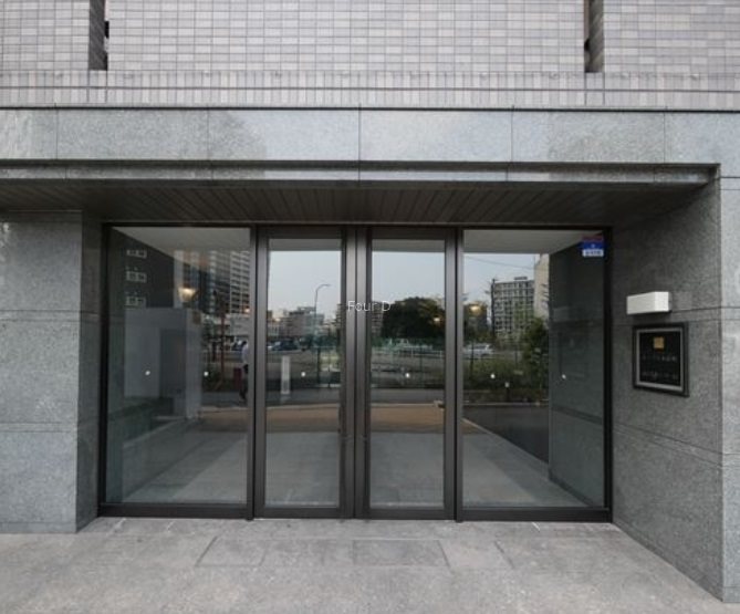 ロビー　★見学予約受付中★