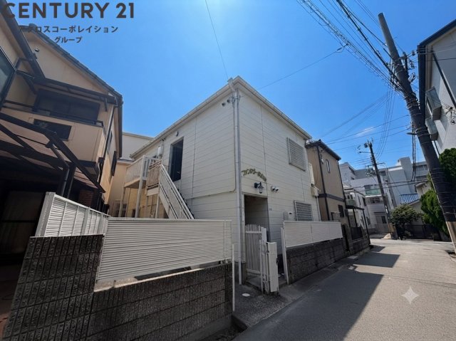 建物外観　駅徒歩４分です！