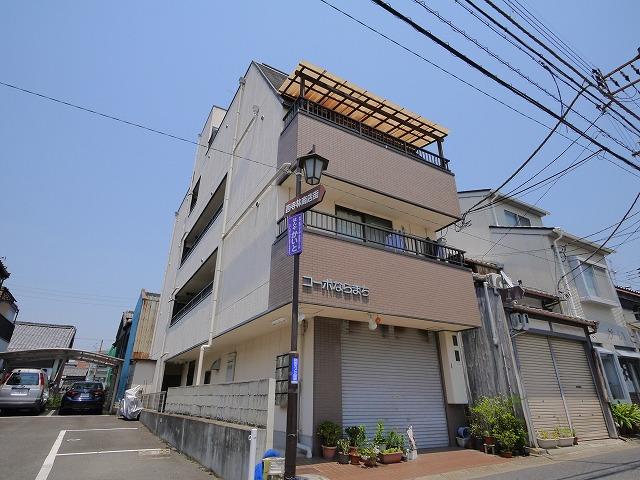 建物外観　外はこのようになっています