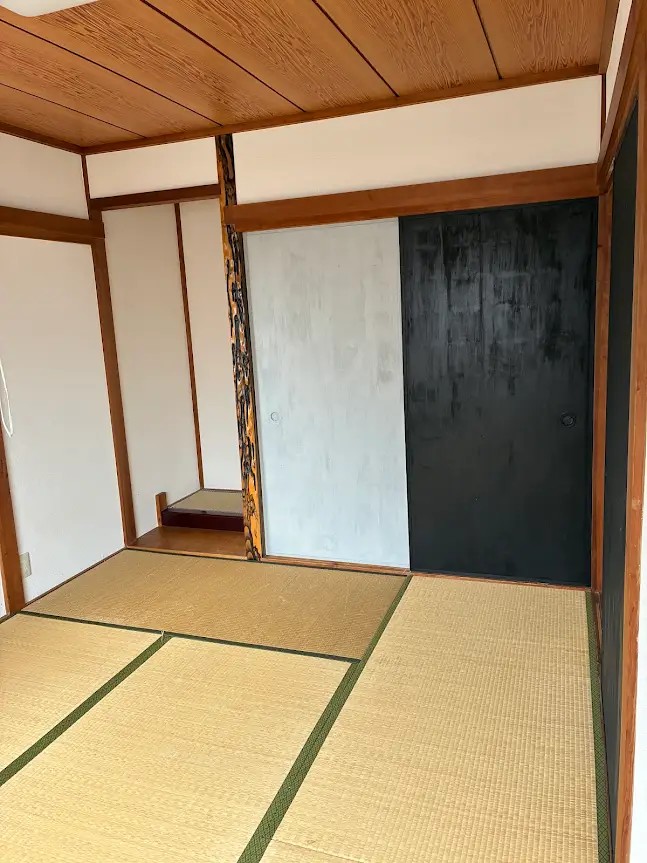 堺市西区浜寺石津町戸建の居間写真