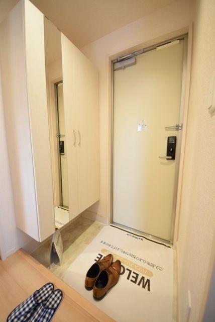 玄関　お問合せはタウンハウジングまで！※現地待合わせ相談可能