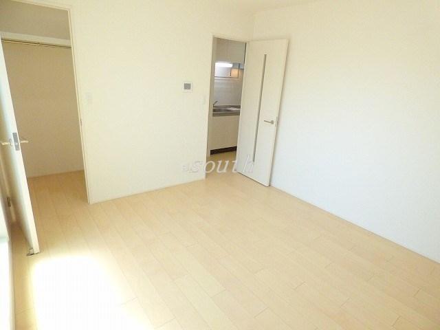 居室・リビング　開放感溢れる広々としたお部屋です♪