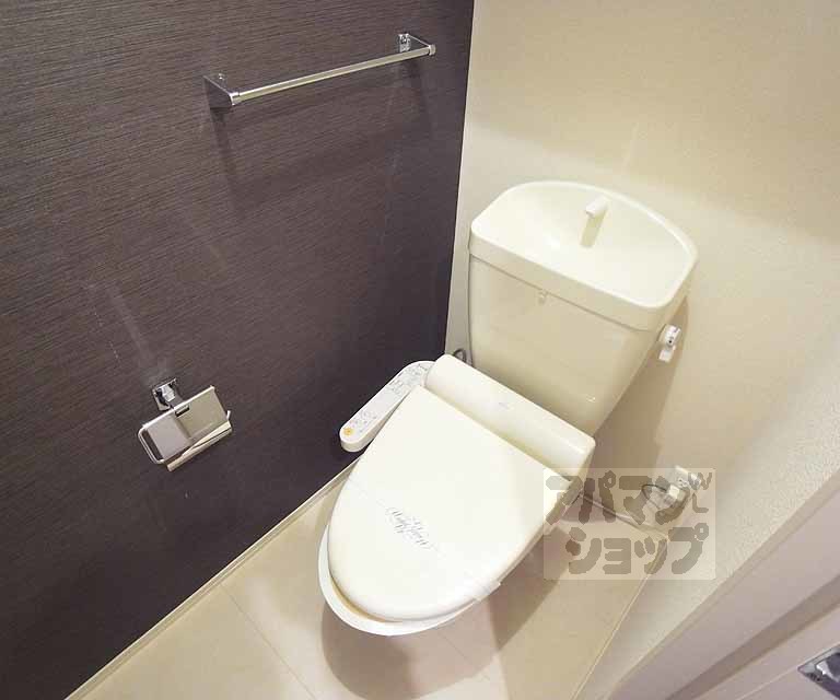 トイレ　ウォシュレット付き！