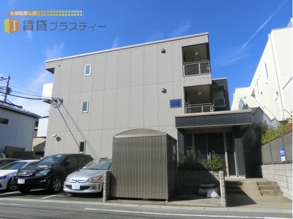 建物外観　積水ハウス施工のオートロックマンション。