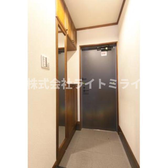 玄関　※写真は同タイプ住戸です。?