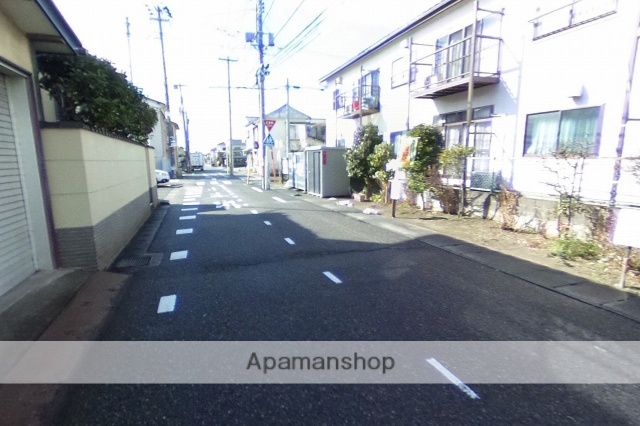 その他　前面道路（その他）まで0m